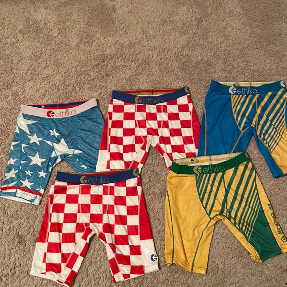 Sz small Ethika 5 pc bundle EUC